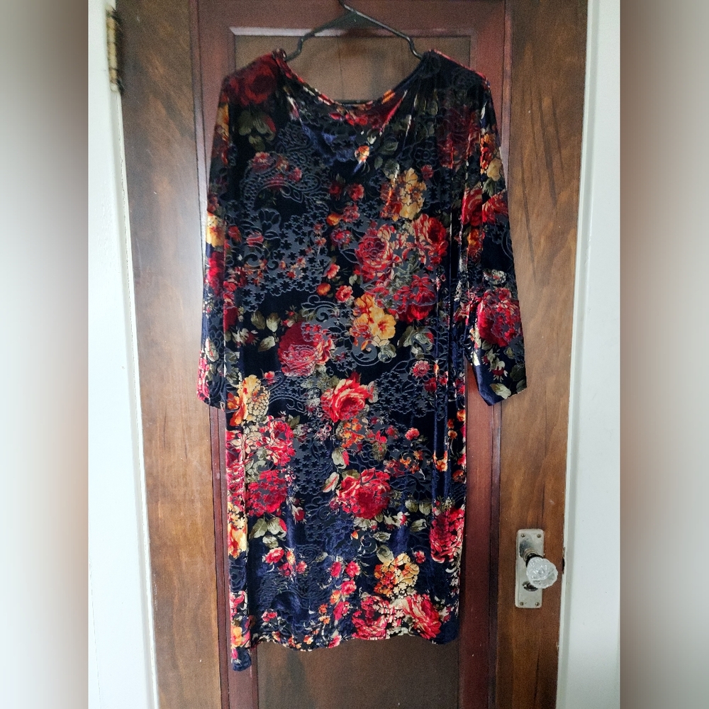 Floral Velvet Kimono Robe - Picture 3 of 4